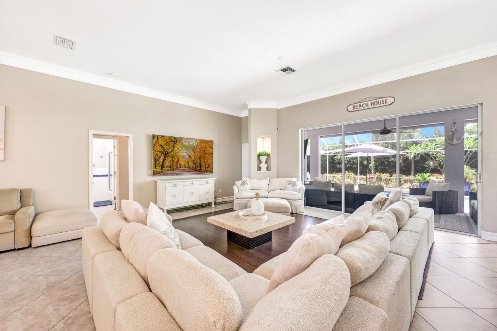 Lux Family 3 Bedroom With Pool Villa Walk To Beach And Mercato เนเปิลส์ ภายนอก รูปภาพ
