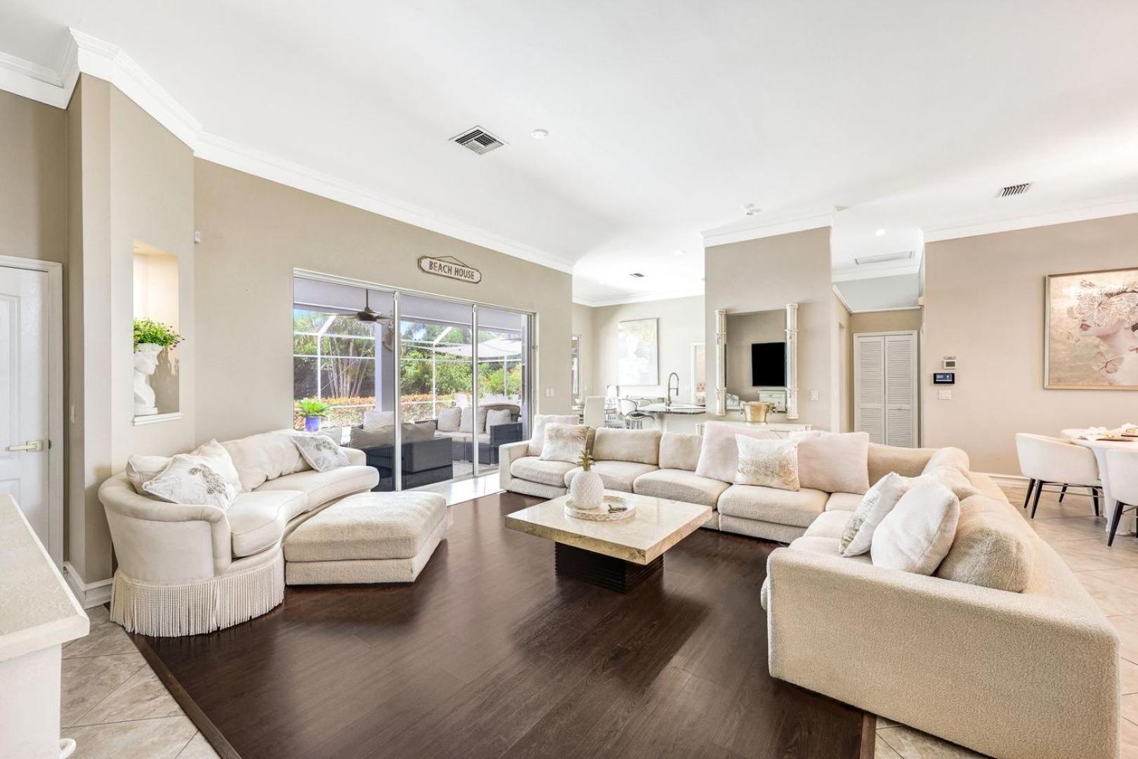 Lux Family 3 Bedroom With Pool Villa Walk To Beach And Mercato เนเปิลส์ ภายนอก รูปภาพ